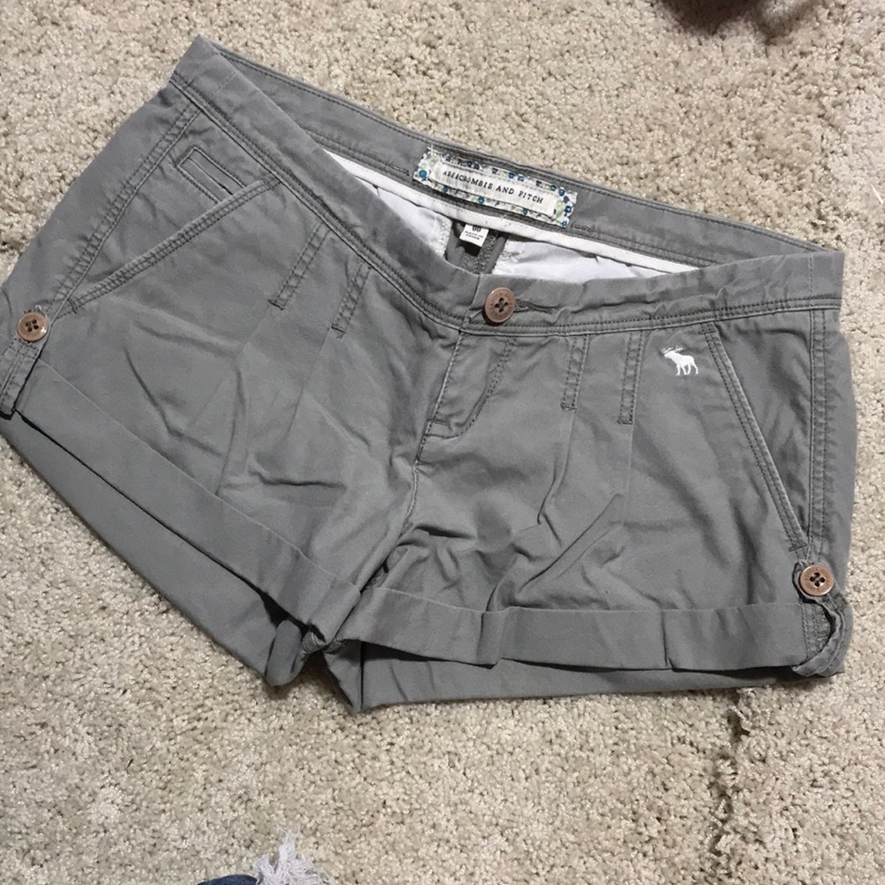Abercrombie and Fitch 00 Olive Green Shorts